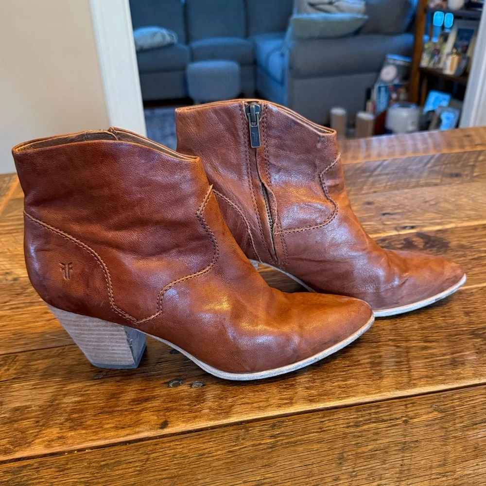Frye Western Women's Brown Leather Ankle Boots